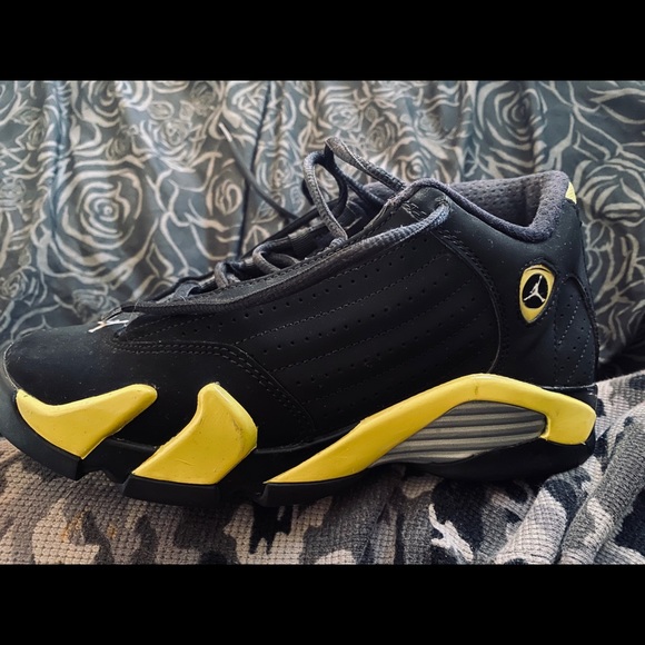 Jordan 14 Retro Thunder - Picture 2 of 8